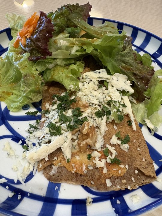 ★「マルグリットカシュカシュ」ブルーチーズ好きにはたまらないガレット&紅玉の限定スイーツ「ノルマン」写真付きレビュー@鹿児島県鹿児島市