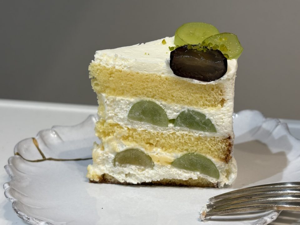 ★spoon(スプーン)さんの限定メニュー「シャインマスカットのショートケーキ」をテイクアウト@鹿児島県鹿児島市