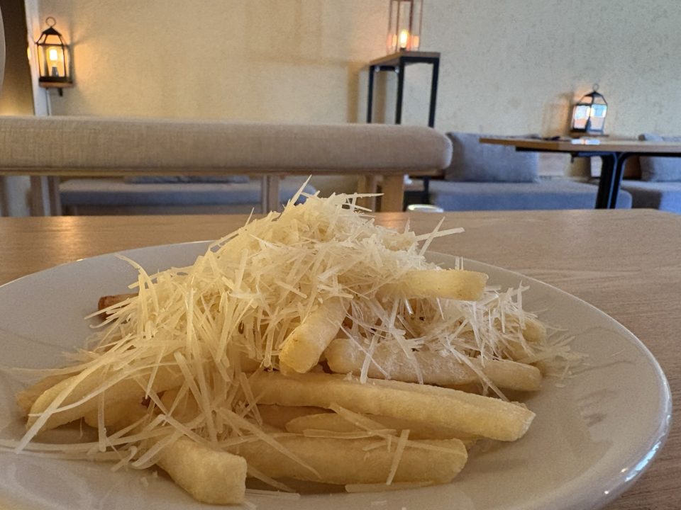 ★目指せ全メニュー制覇!初めて食べるメニュー3種堪能!フォカッチャ&フレンチフライ&スイーツでランチ!「フロントーサ(Frontosa)」@鹿児島