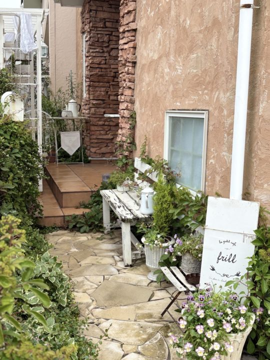 ★「frill(フリル)」名前の通りのかわいいフランスアンティークインテリアが好みのカフェ!@鹿児島県鹿児島市