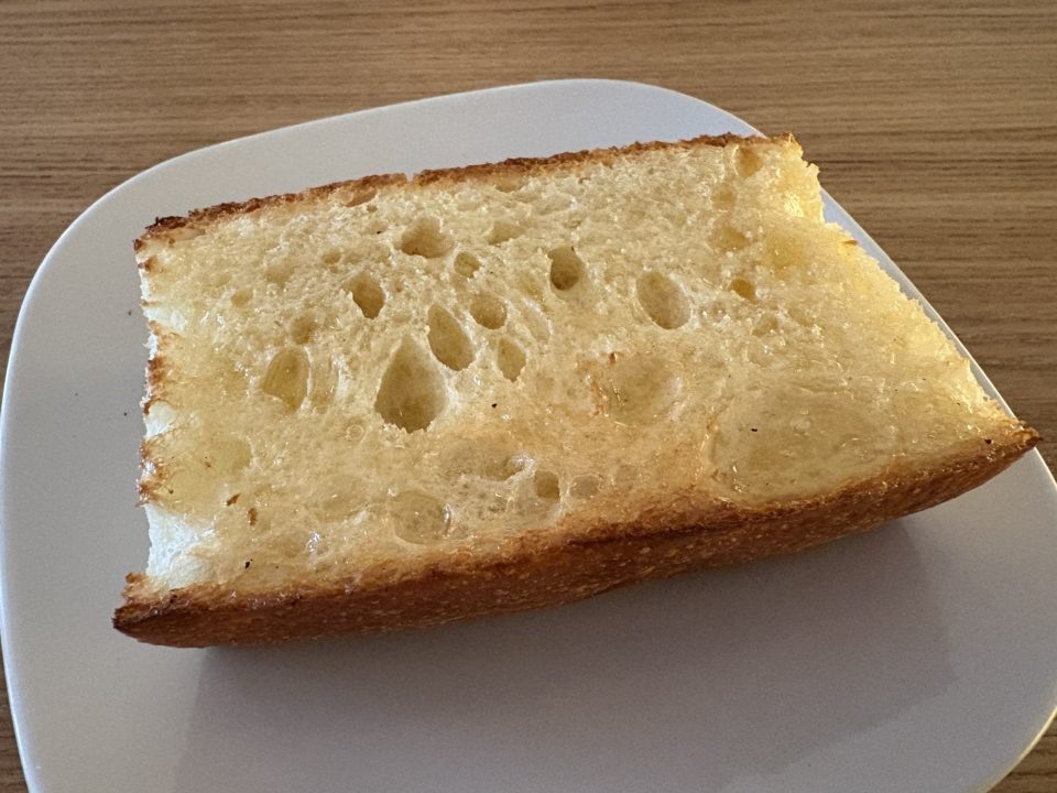 ★この形は初めて！な「プリン」とこのお店の大好きフォカッチャ２種類を楽しみました！「フロントーサ（Frontosa）」@鹿児島 天文館近く カフェ