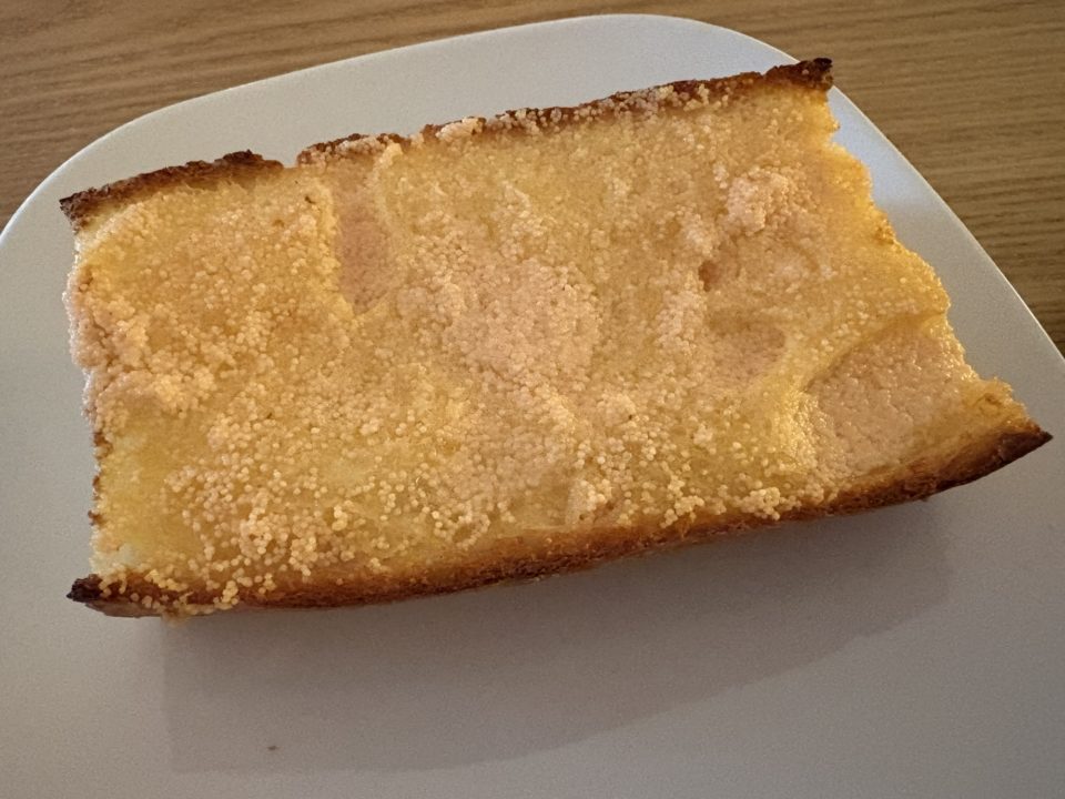 ★この形は初めて！な「プリン」とこのお店の大好きフォカッチャ２種類を楽しみました！「フロントーサ（Frontosa）」@鹿児島 天文館近く カフェ