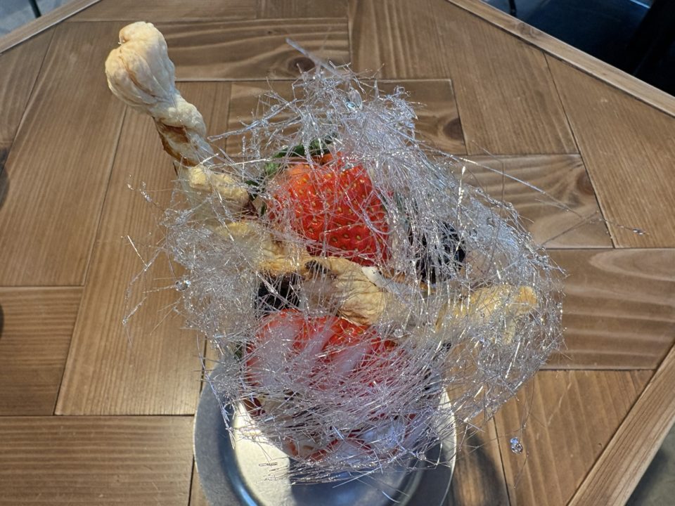 ★クリスマス限定パフェは苺たっぷりでかわいい！「Ao.Hostel＆Cafe LOUNGE」＠熊本県人吉市カフェ ドリンクセット