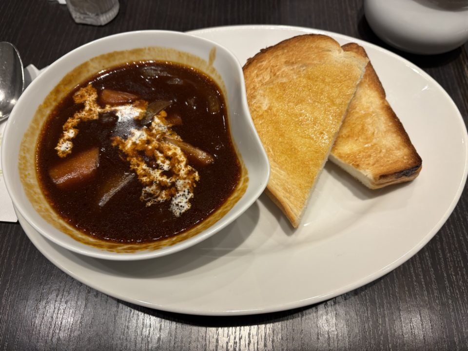 「カフェ・ド・銀座みゆき館（CAFE de GINZA MIYUKIKAN）立川ルミネ店」ポイントカード得点で和栗のモンブラン堪能！