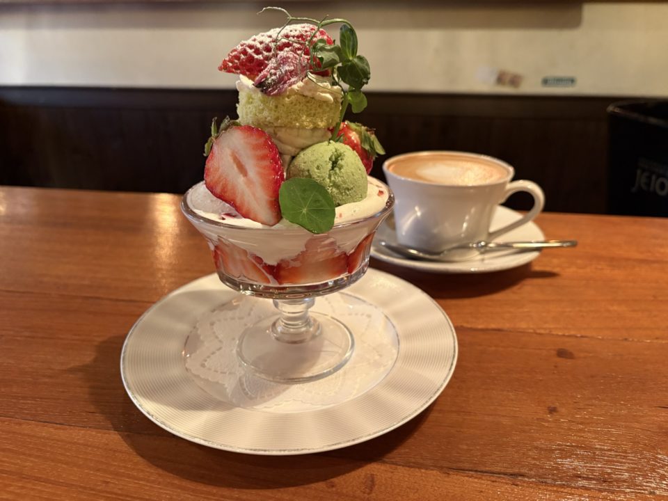 ★苺や桜の限定メニュー「ラツィオのパフェ」 3月 「トラットリアカンパニオ(TRATTORIA Companio)」@宮城県仙台市