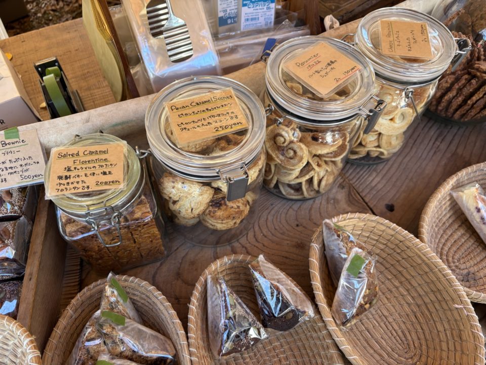 栗と紅茶のスクエアケーキ・フロランタン・ウィークエンドシトロン・キャロットケーキ／スタジヲもみの木@鹿児島県霧島市 メニュー 写真 レビュー 口コミ