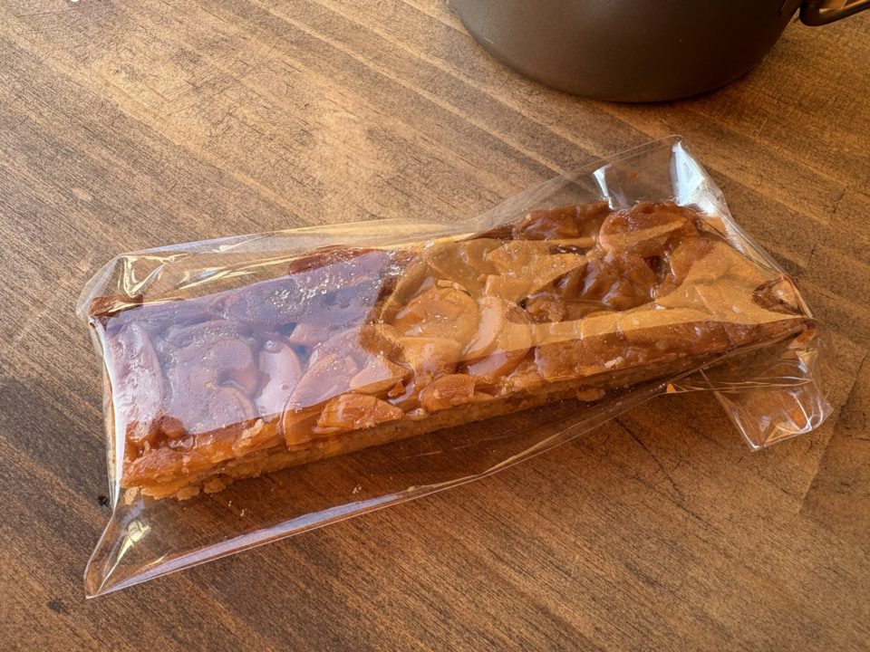 栗と紅茶のスクエアケーキ・フロランタン・ウィークエンドシトロン・キャロットケーキ／スタジヲもみの木@鹿児島県霧島市 メニュー 写真 レビュー 口コミ