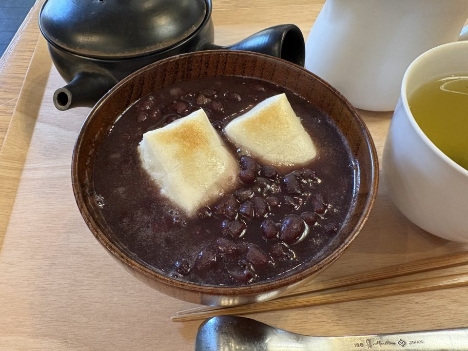 ぜんざい お茶付き/すすむ屋茶店 鹿児島本店