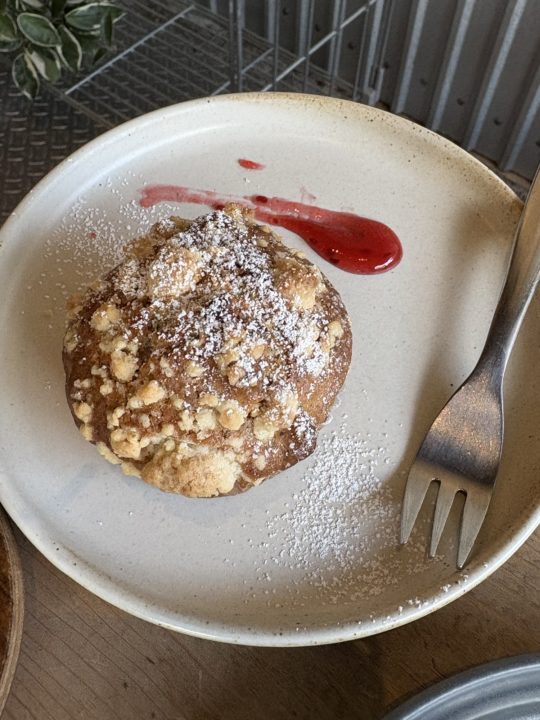 イチジク&アールグレイマフィン・自家製プリン・アイスカフェラテ/BLUE BEANS ROASTERY(ブルービーンズロースタリー)@鹿児島 珈琲 コーヒー