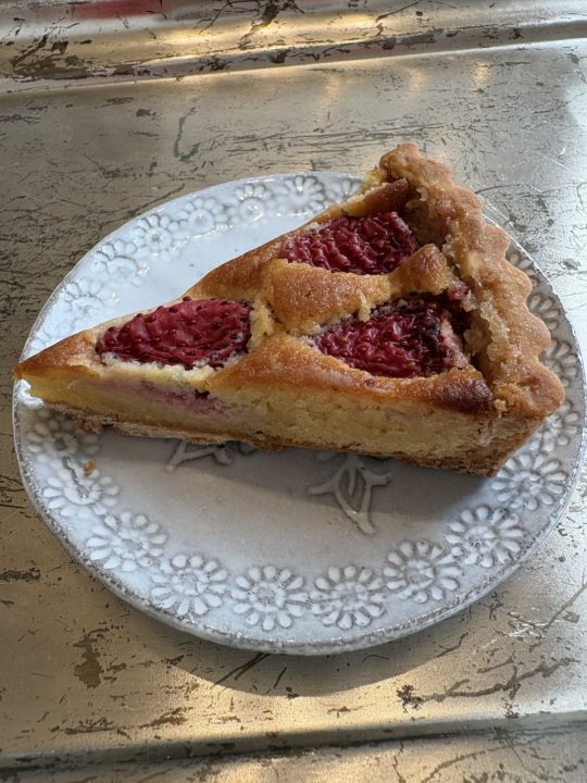 紅ほっぺ苺のタルト・青りんごのタルト／ponrick（ポンリック）@鹿児島 バレンタインマルシェ