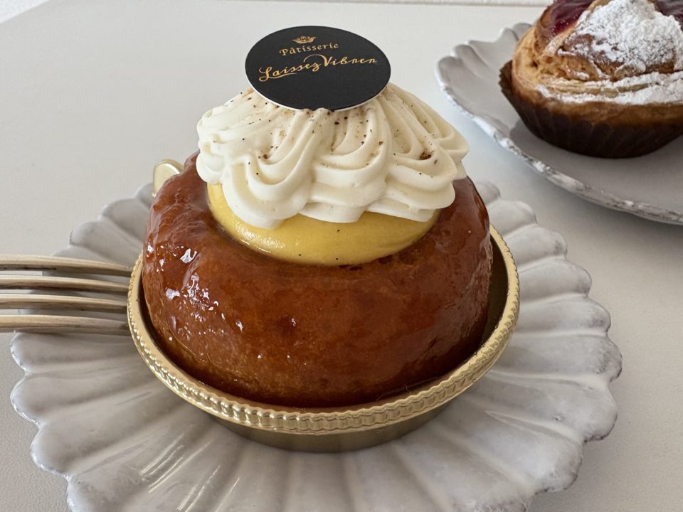 サバランバニーユ・ロレーヌ・ポンヌフ／PATISSERIE LAISSEZ VIBRER（パティスリーレセヴィブレ）」＠宮城県仙台市 VIRON・オーボンビュータン出身パティシエのお店 ケーキ 焼き菓子 写真