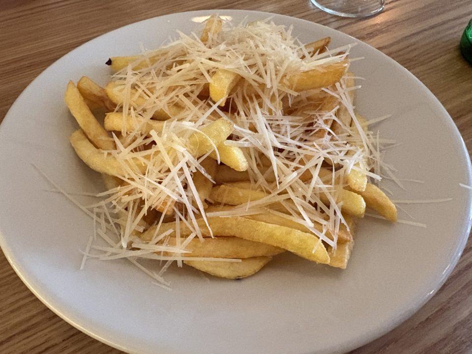 ファラフェルサンド＆たまごサンドと、フォカッチャ以外もおいしい！／フロントーサ（Frontosa）@鹿児島 カフェ 2月 ペリエ